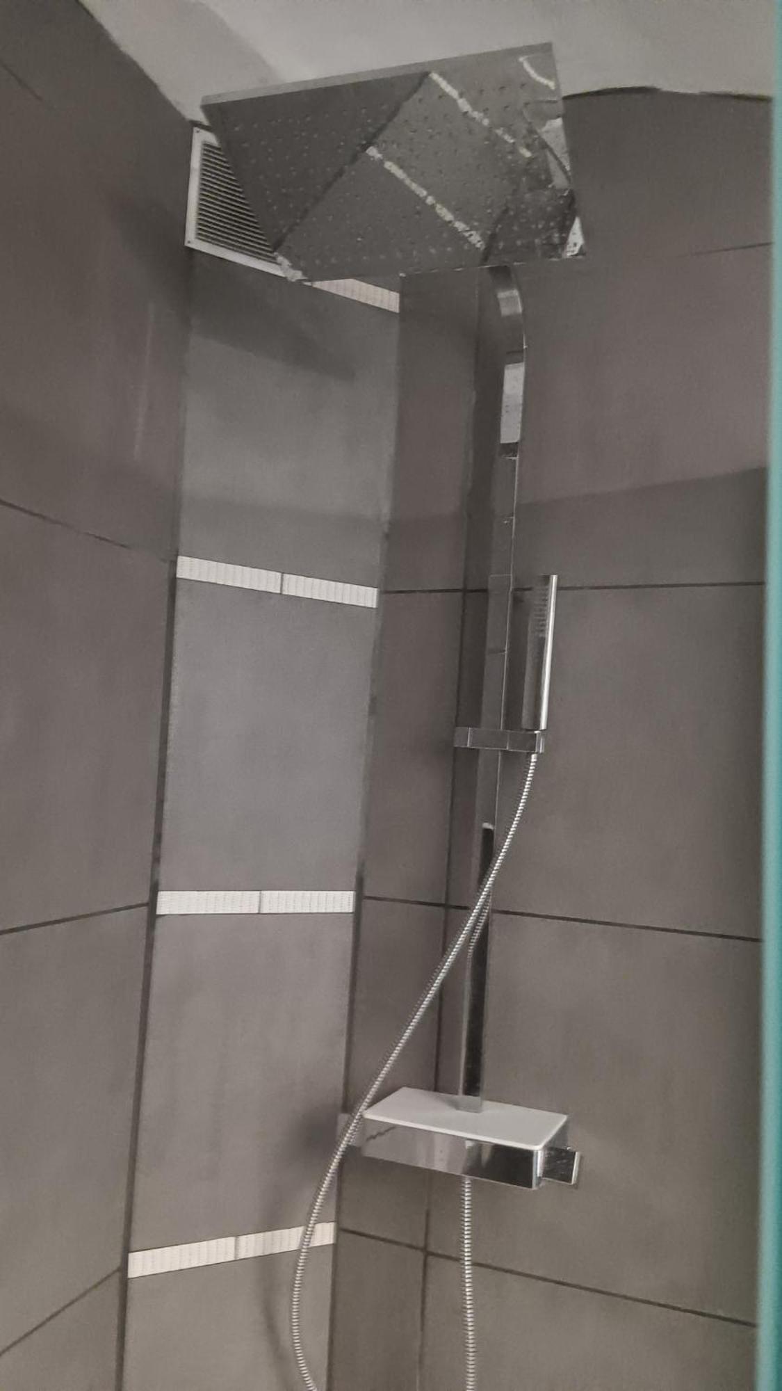 Appartement Pour 4 Personnes Dans Une Rue Tres Calme Saint-Laurent-le-Minier Ngoại thất bức ảnh